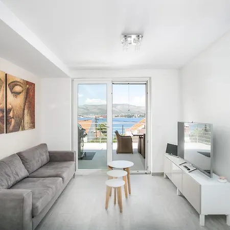 Avalon Villa