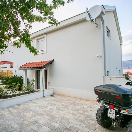 Avalon Villa Traù